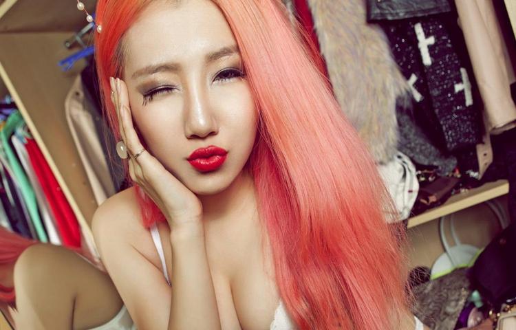 青青草色代表自然的象征